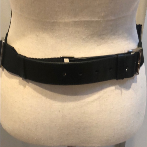 AUTHENTIC PRADA BELT BAG - Picture 3 of 8